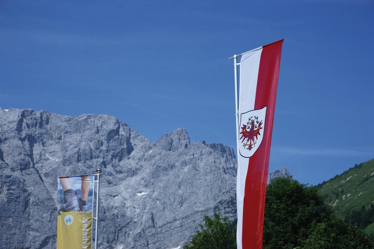 Alpengasthof&Alpencafé Eng Hinterriß Extérieur photo